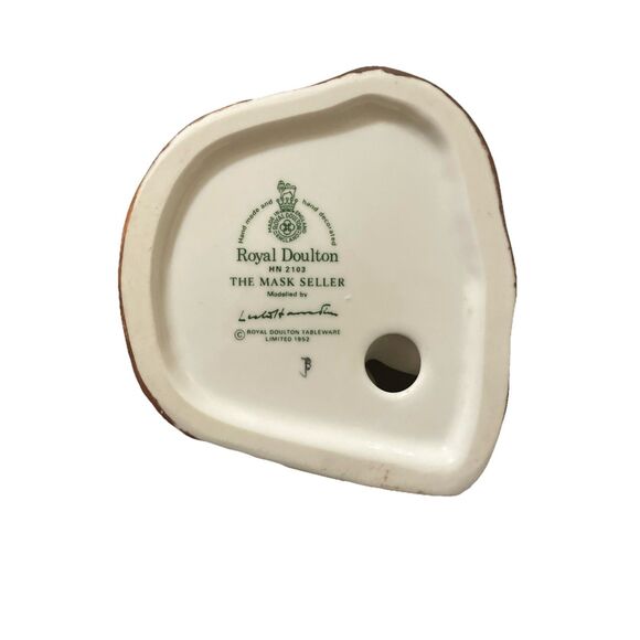 Halloween Antique Royal Doulton “The Mask Seller” Figurine Retired 2103 - Picture 5 of 16